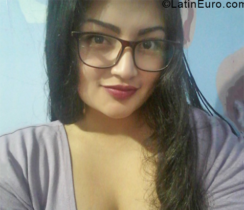 Date this funny Ecuador girl Liza from Quito EC804