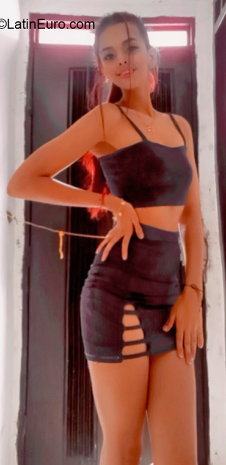 Date this voluptuous Colombia girl Marly ospina from Pereira CO30284