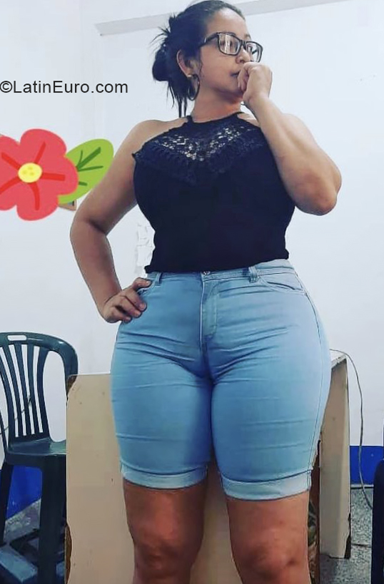 Date this good-looking Colombia girl Marianny from Maracaibo CO30335