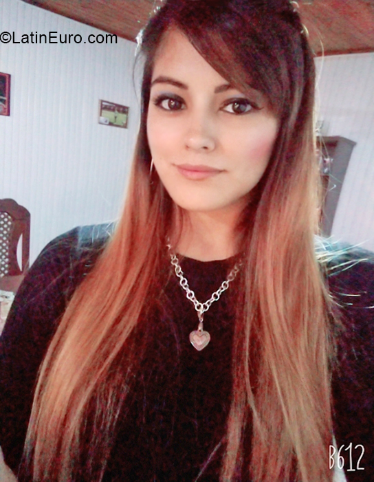 Date this beautiful Argentina girl Valentina from Bueno Aires AR753