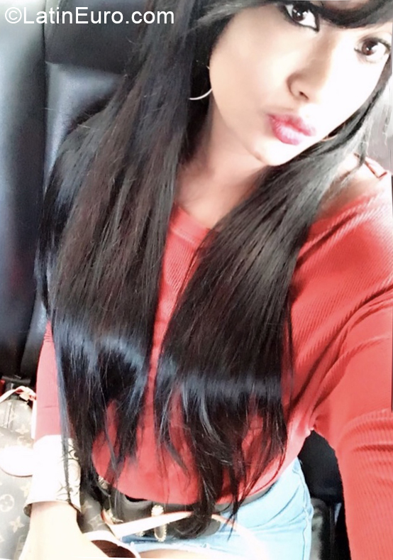 Date this funny Dominican Republic girl Monic from Santo Domingo DO39950