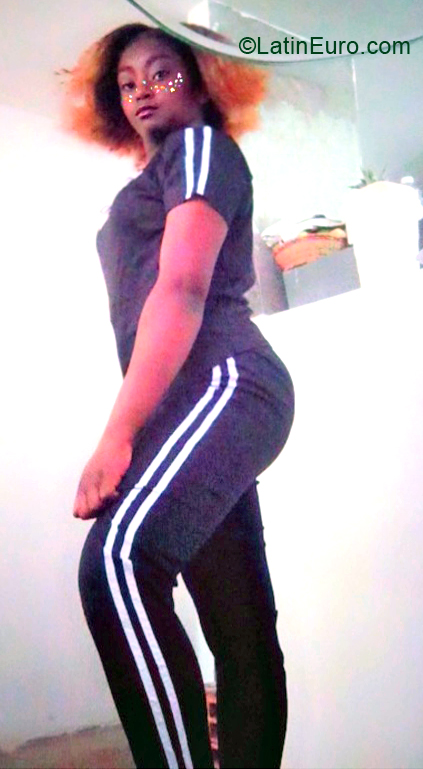 Date this cute Colombia girl Camila from Bogota CO30451