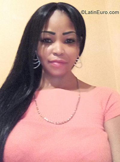 Date this good-looking Colombia girl Yadira from Cali CO30475