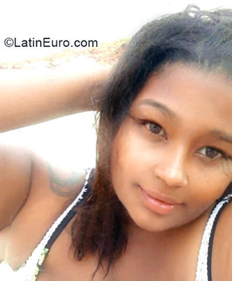 Date this attractive Dominican Republic girl Marleny from Santo Domingo DO39979