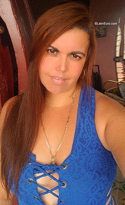 Date this exotic Cuba girl Nayara from Havana CU793