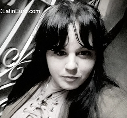 Date this charming Cuba girl Yuleimy from Cardenas CU784