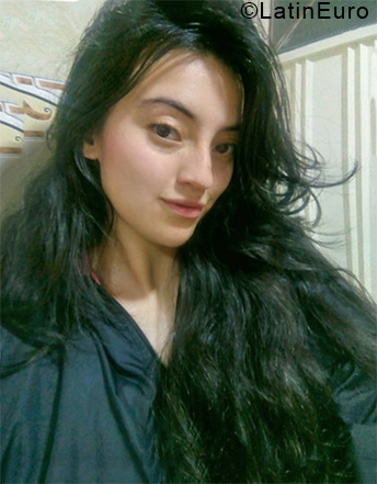 Date this foxy Colombia girl Pau from Bogota CO30613