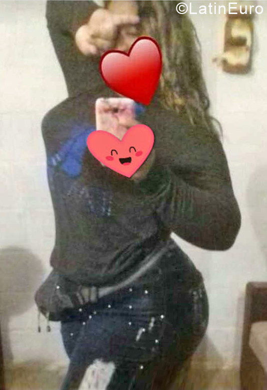 Date this funny Venezuela girl Genesis from El Tigre VE4006