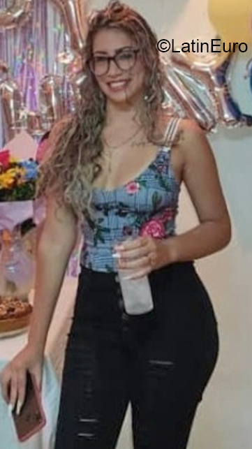 Date this exotic Venezuela girl Fabiola from Caracas VE4010