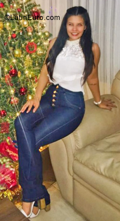 Date this young Bolivia girl Ana from Santa Cruz De La Sierra BO124