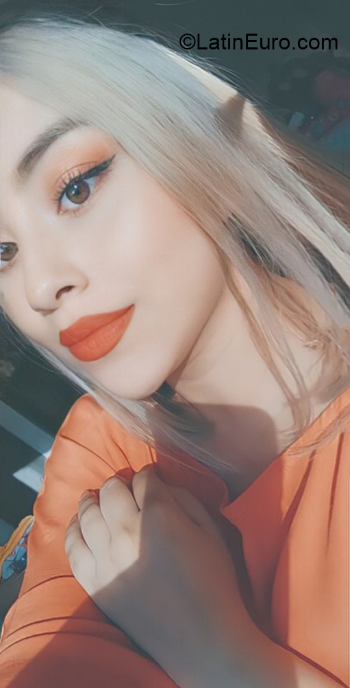 Date this fun Colombia girl Laura from Cali CO30735