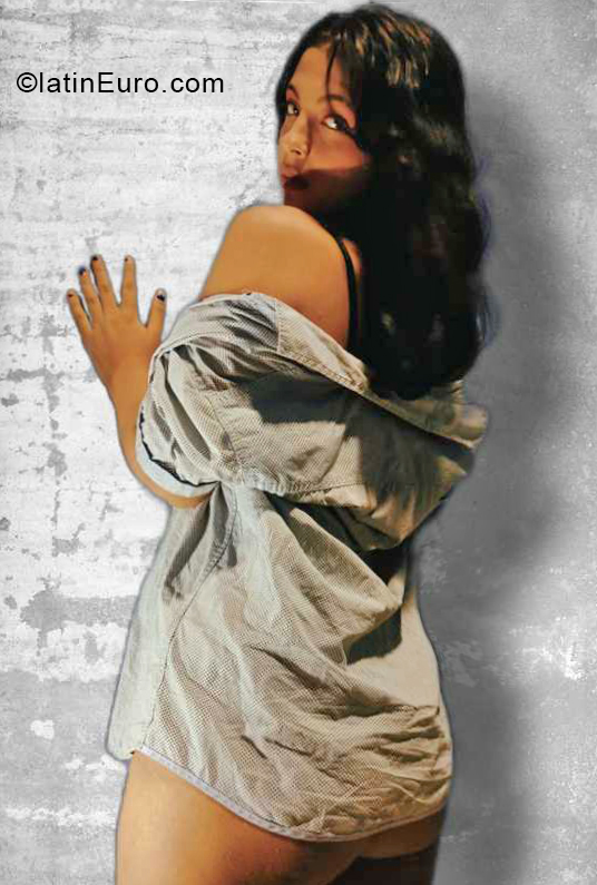 Date this fun Colombia girl Valentina from Bucaramanga CO30767