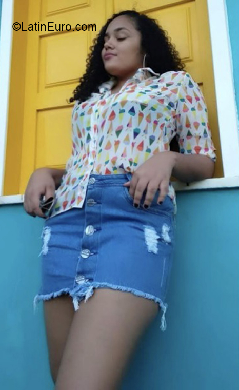 Date this exotic Brazil girl Flavia from Feira De Santana BR11445