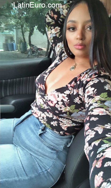 Date this hot Dominican Republic girl Luisa from La Vega DO40216