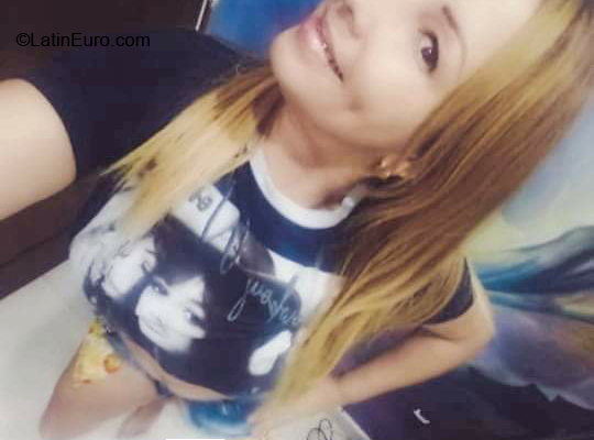 Date this funny Panama girl Rina from Panama City CO30844