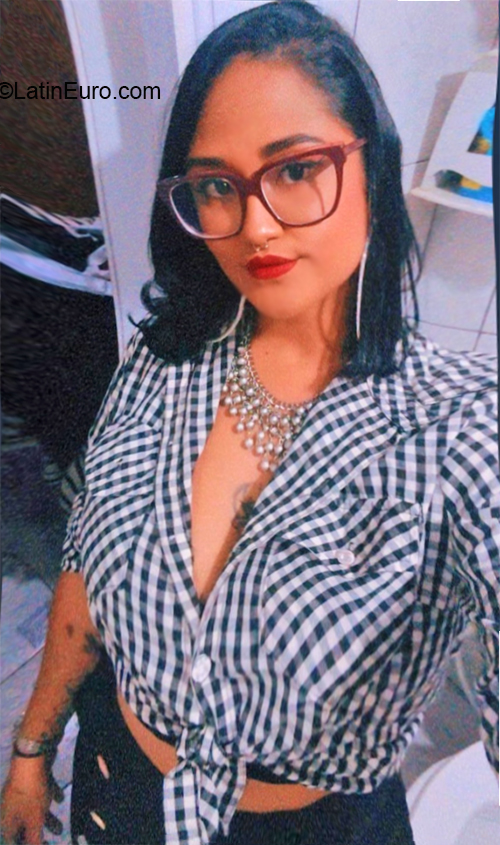 Date this young El Salvador girl Tailana from San Salvador SV173