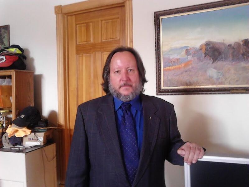 Date this georgeous United States man Devin from Spearfish US21446