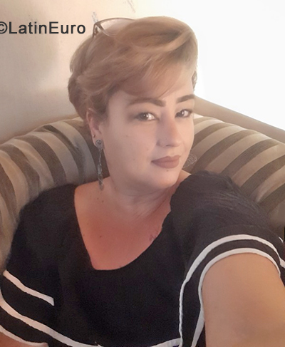 Date this hard body Brazil girl Dila from Itai BR11480