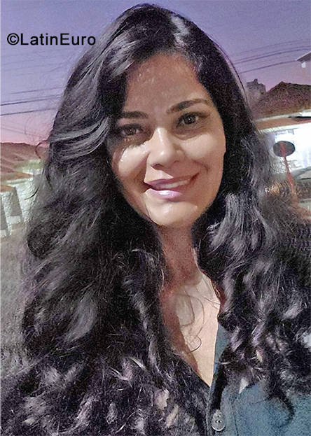 Date this charming Brazil girl Carmen from Sao Carlos BR11482