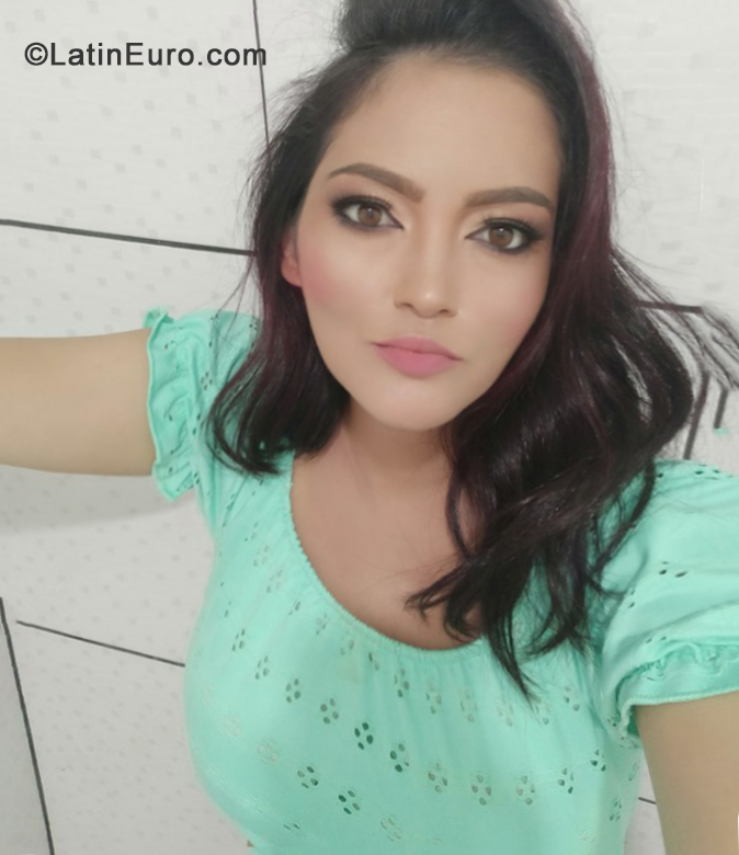 Date this exotic Brazil girl Tatiane from Belo Horizonte BR11491