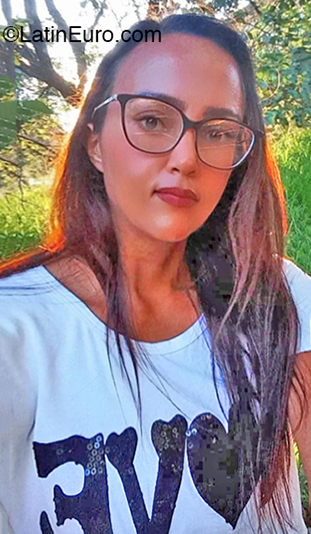 Date this young Brazil girl Fernanda from Sao Jose Do Rio Preto BR11501
