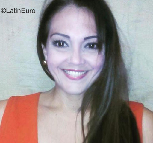 Date this funny Venezuela girl Rina from Maracaibo VE4102