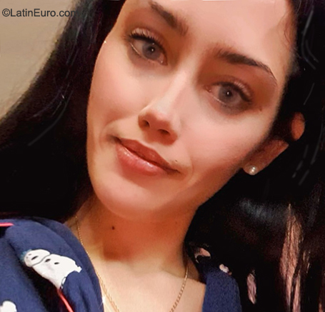 Date this tall Spain girl Hdh from Alicante ES683