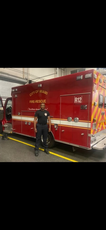 Date this athletic United States man Winston from Davie US21485