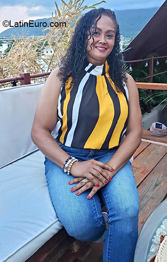 Date this beautiful Dominican Republic girl Rossy from Puerto Plata DO40335