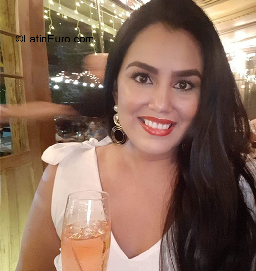 Date this delightful Brazil girl Alba carolina from Porto Alegre BR11566