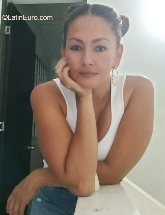 Date this passionate Colombia girl DIANA from Bogota CO31230