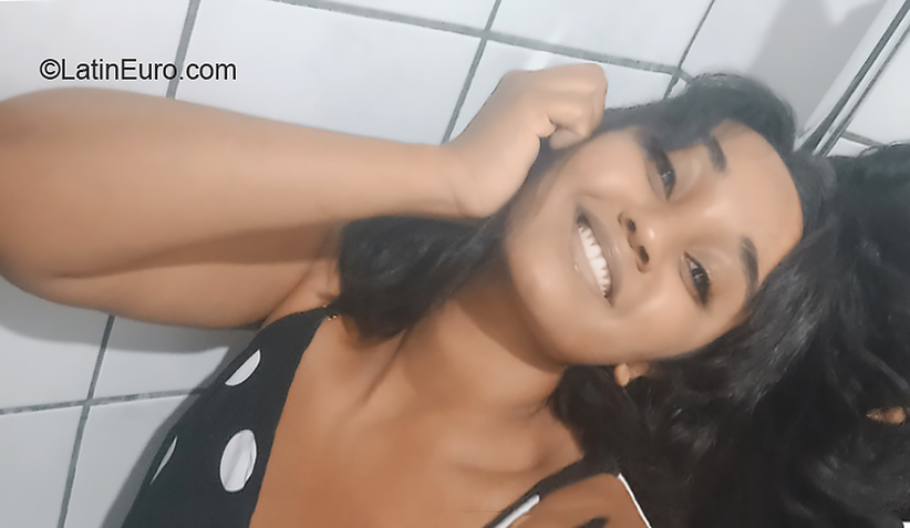 Date this cute Brazil girl VANESSA from Belo Horizonte BR11605