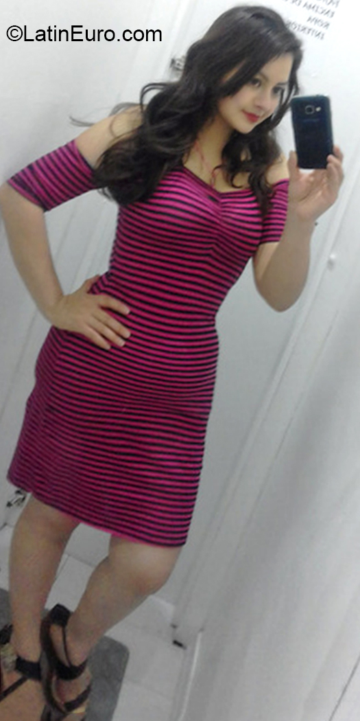 Date this young Ecuador girl Celia from Quito EC901