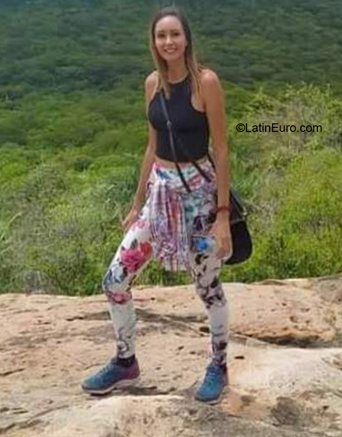 Date this sensual Brazil girl Raniely from SERRA TALHADA BR11639