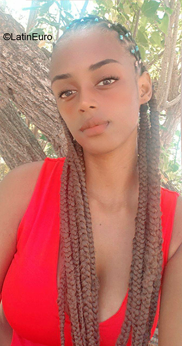 Date this pretty Venezuela girl Cleysimar Lourdes from Vargas VE4139