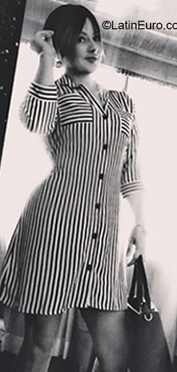 Date this lovely Costa Rica girl Millena from San Jose CR502