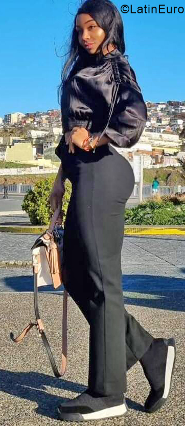Date this foxy Colombia girl Anny from Santiago De Chile CO31446