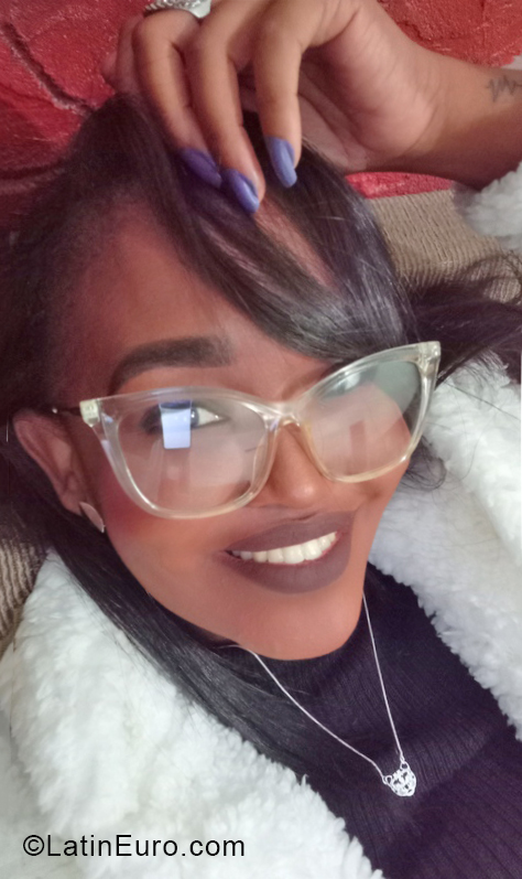 Date this georgeous Brazil girl Francis from Rio De Janeiro BR11712