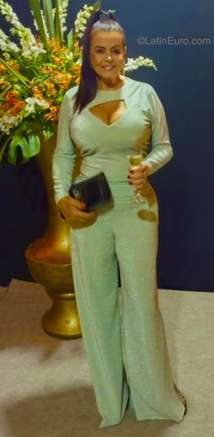 Date this athletic Brazil girl Lenimara from Brasília BR11741