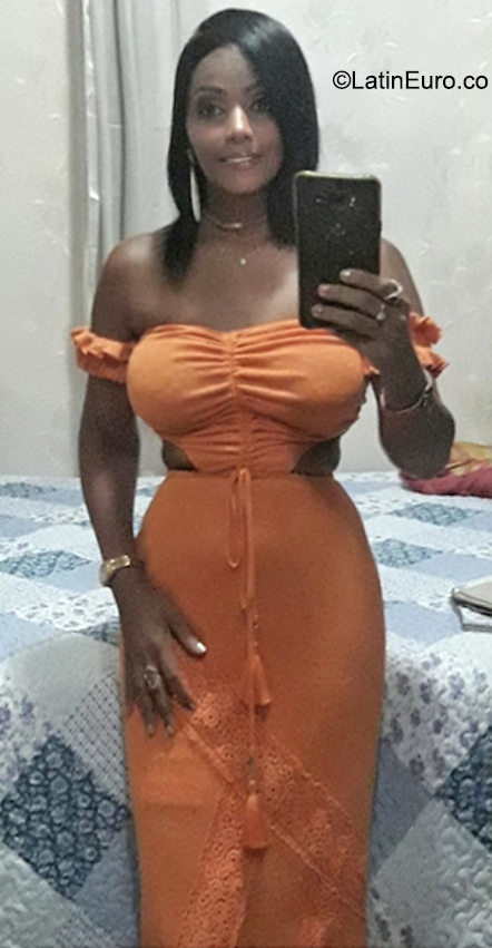 Date this exotic Brazil girl Ana Rita from Salvador BR11750