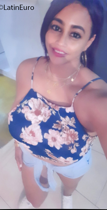 Date this hard body Dominican Republic girl Brianda from Santiago DO40740