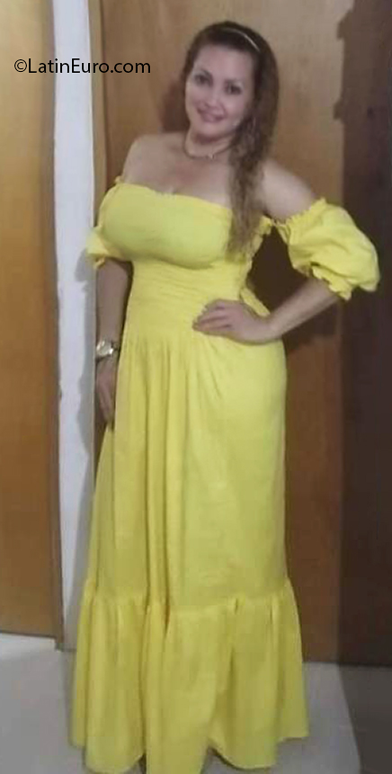 Date this exotic Colombia girl Beatriz from Barranquilla CO31640