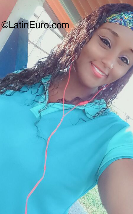 Date this funny Panama girl Ashlen from Panama PA1335