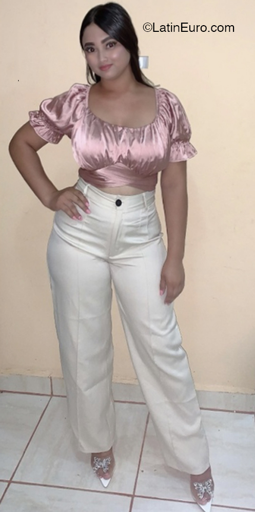 Date this exotic Dominican Republic girl Rosalba from Santo Domingo DO41208