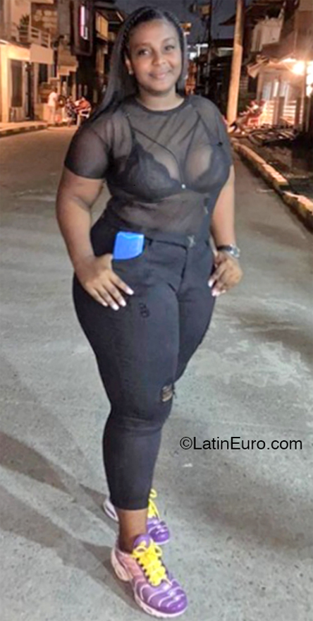 Date this sultry Colombia girl Sara romero from Cali CO32204