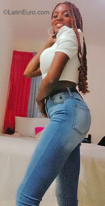 Date this attractive Dominican Republic girl Jacquelin from Republica Dominicana DO43596