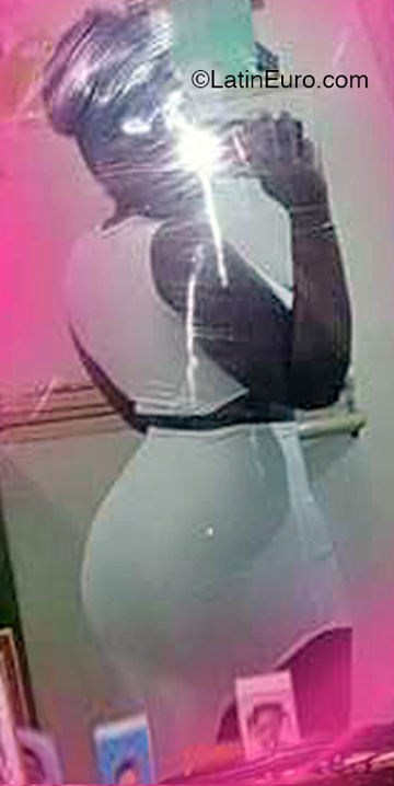 Date this lovely Dominican Republic girl Nathalia from Santo Domingo DO44004