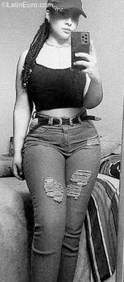 Date this stunning Dominican Republic girl Ecy20 from Santiago DO44119