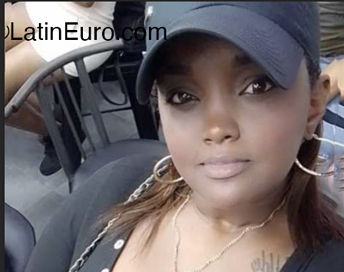 Date this charming Dominican Republic girl Ysis from Santo Domingo DO44794