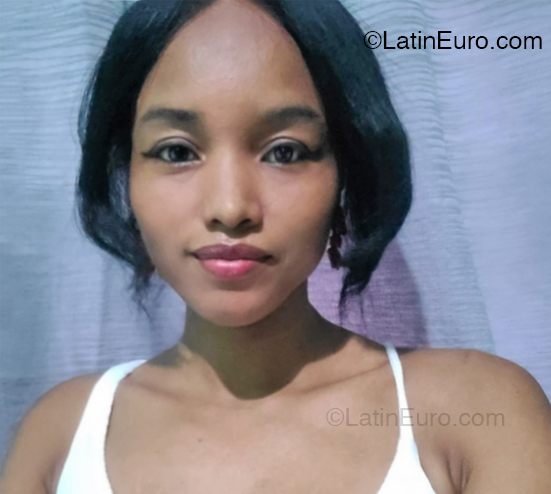 Date this charming Honduras girl Lizeth from San Pedro Sula HN2970